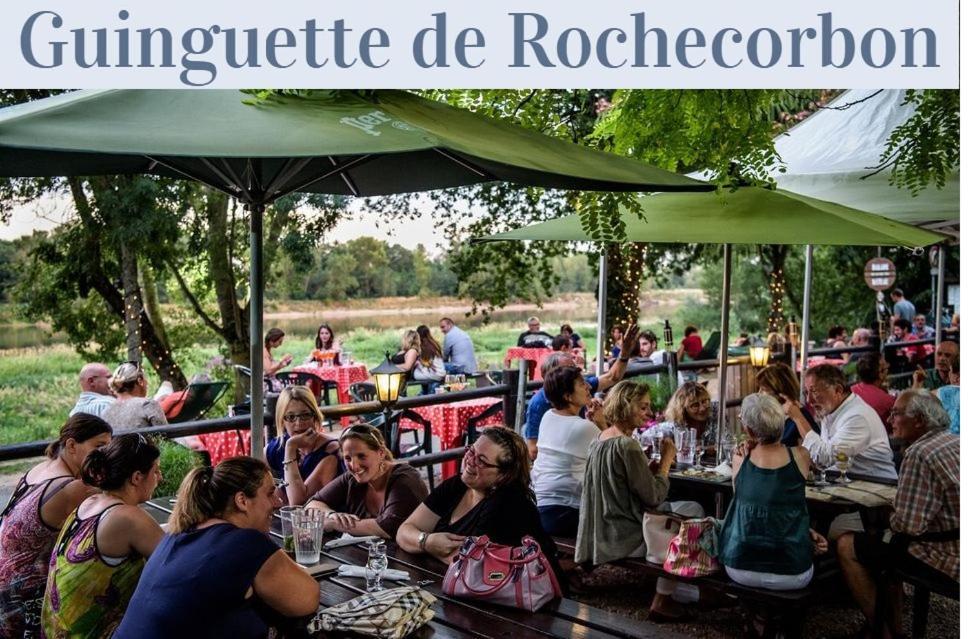 Rochecorbon Le Gite Des Clouet "Labellise Loire A Velo" Buitenkant foto